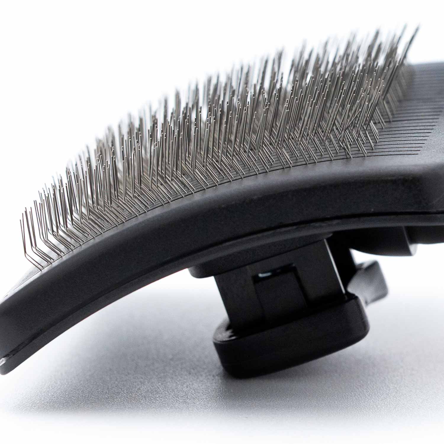 Jeffers Self-Cleaning Slicker Pet Grooming Brush - Trendify Pets